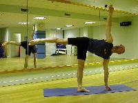 poses/bArdhachandrasana.jpg